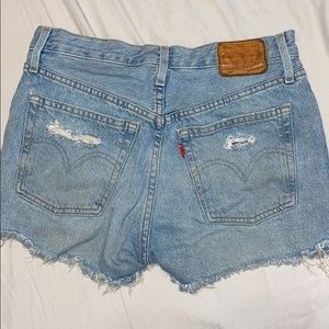 Distressed Levi’s shorts